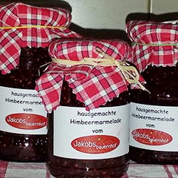 Hausgemachte Marmelade vom Jakobsbauernhof